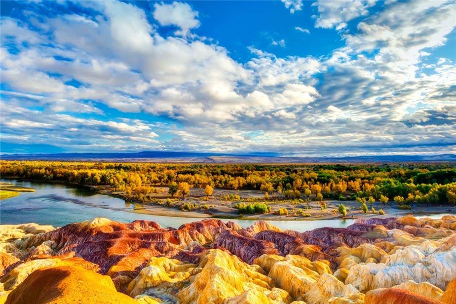 西域风情，新疆行吟之旅